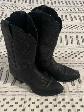 Ariat Black Women's Embroidered Cowboy Boots